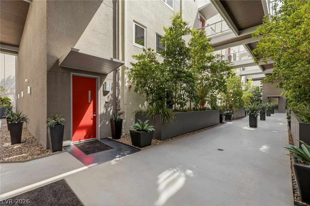 11441 Allerton Park Drive Drive 208 Las Vegas NV 89135