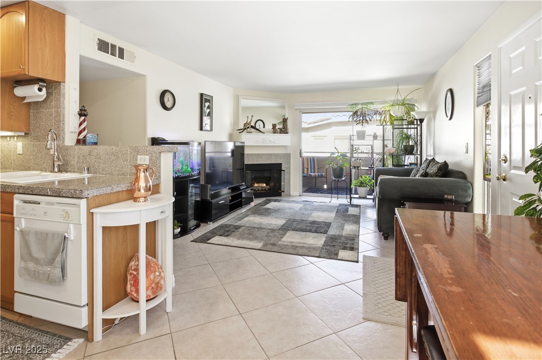 5206 Mandalay Springs Drive 204 Las Vegas NV 89120