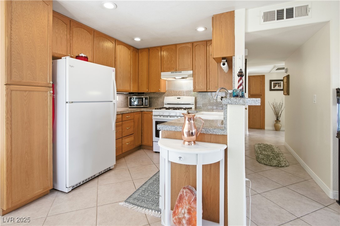 5206 Mandalay Springs Drive 204 Las Vegas NV 89120