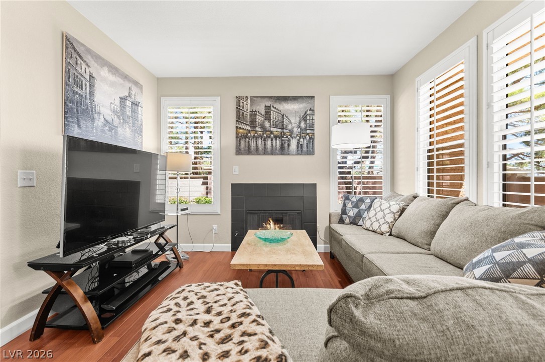 251 South Green Valley Parkway 2011 Henderson NV 89012