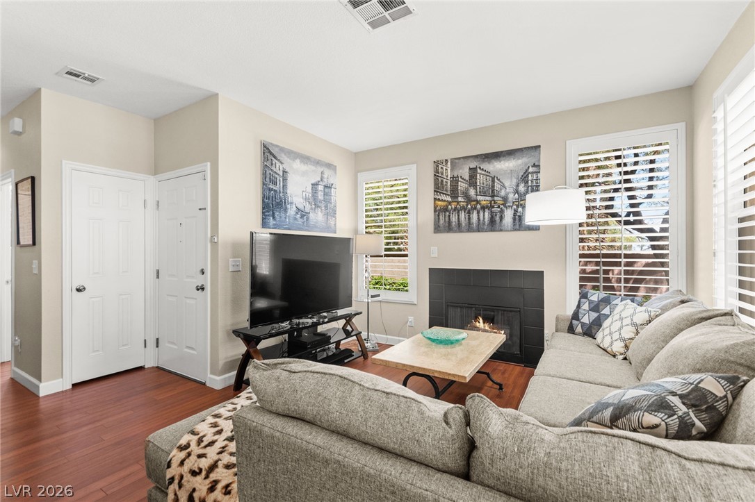 251 South Green Valley Parkway 2011 Henderson NV 89012