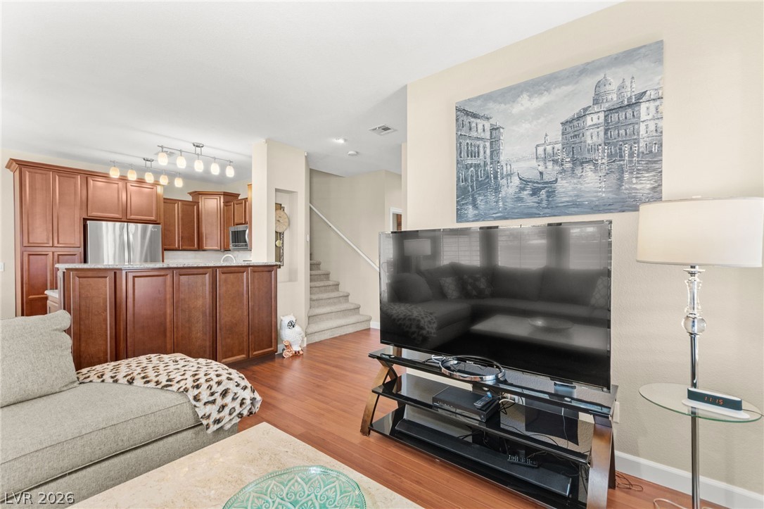 251 South Green Valley Parkway 2011 Henderson NV 89012