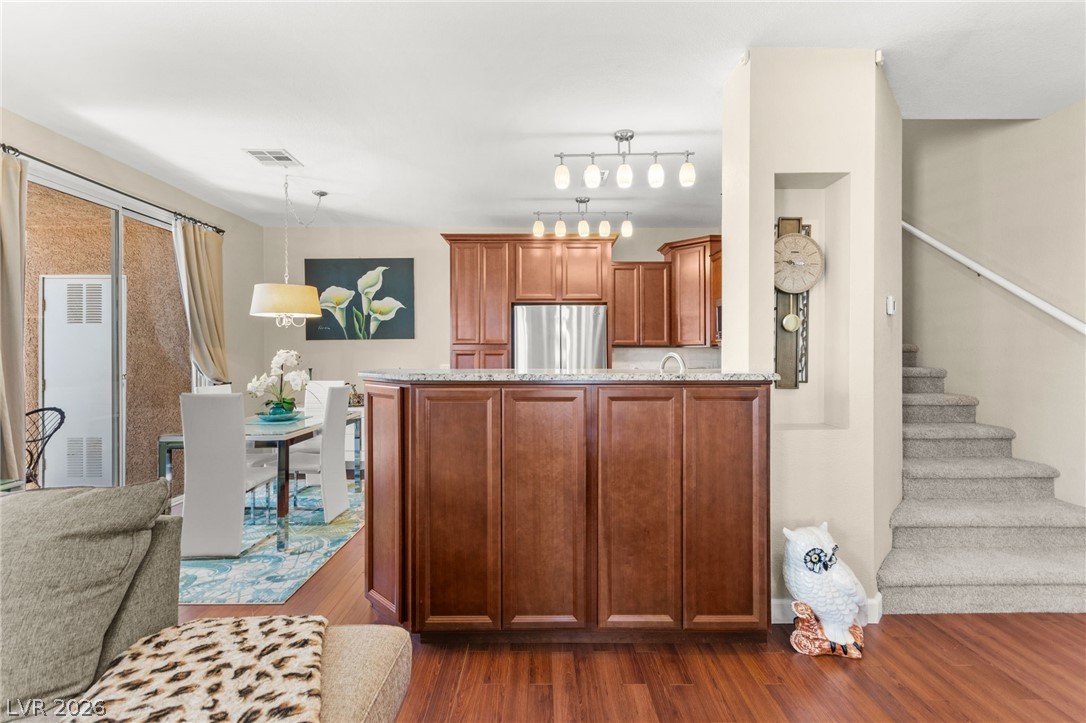 251 South Green Valley Parkway 2011 Henderson NV 89012