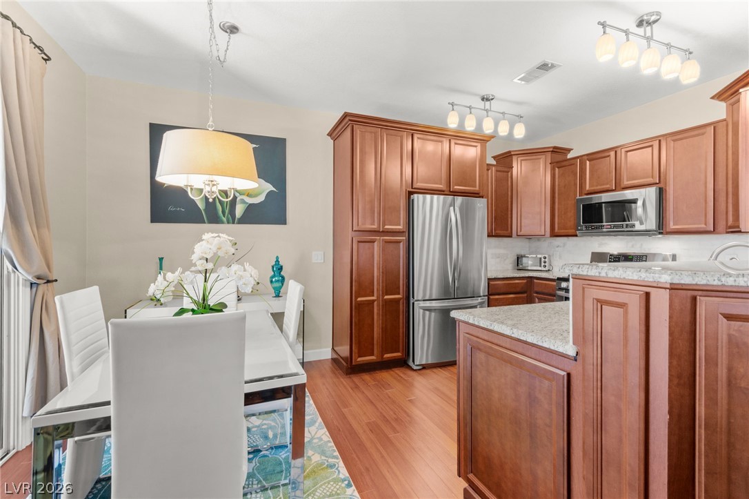 251 South Green Valley Parkway 2011 Henderson NV 89012