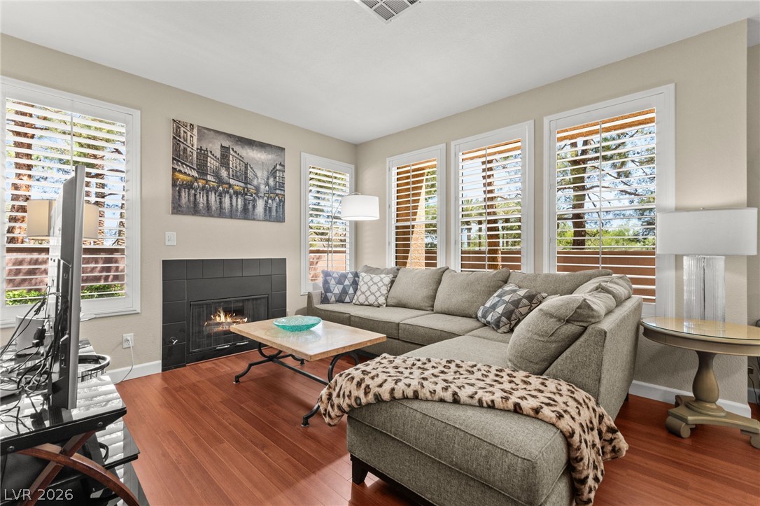 251 South Green Valley Parkway 2011 Henderson NV 89012