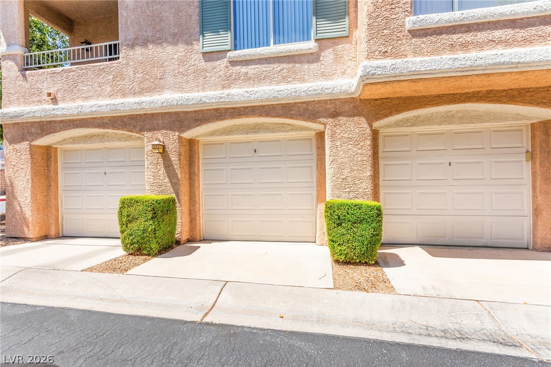 251 South Green Valley Parkway 2011 Henderson NV 89012