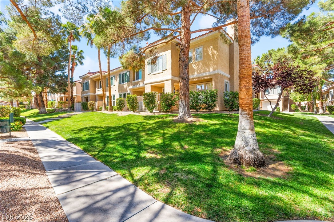 251 South Green Valley Parkway 2011 Henderson NV 89012