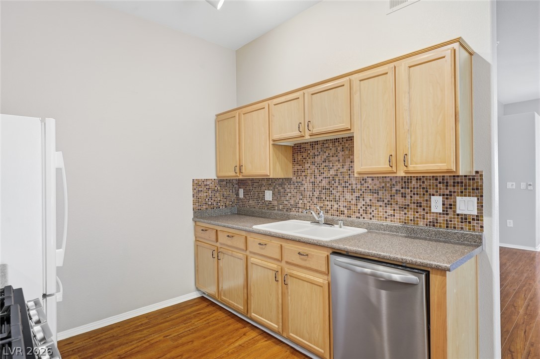 3540 Cactus Shadow Street 103 Las Vegas NV 89129