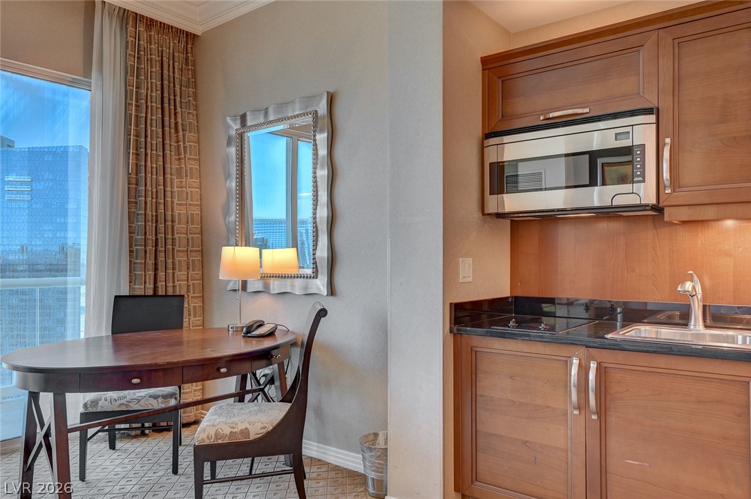 135 East Harmon Avenue 3605 Las Vegas NV 89109