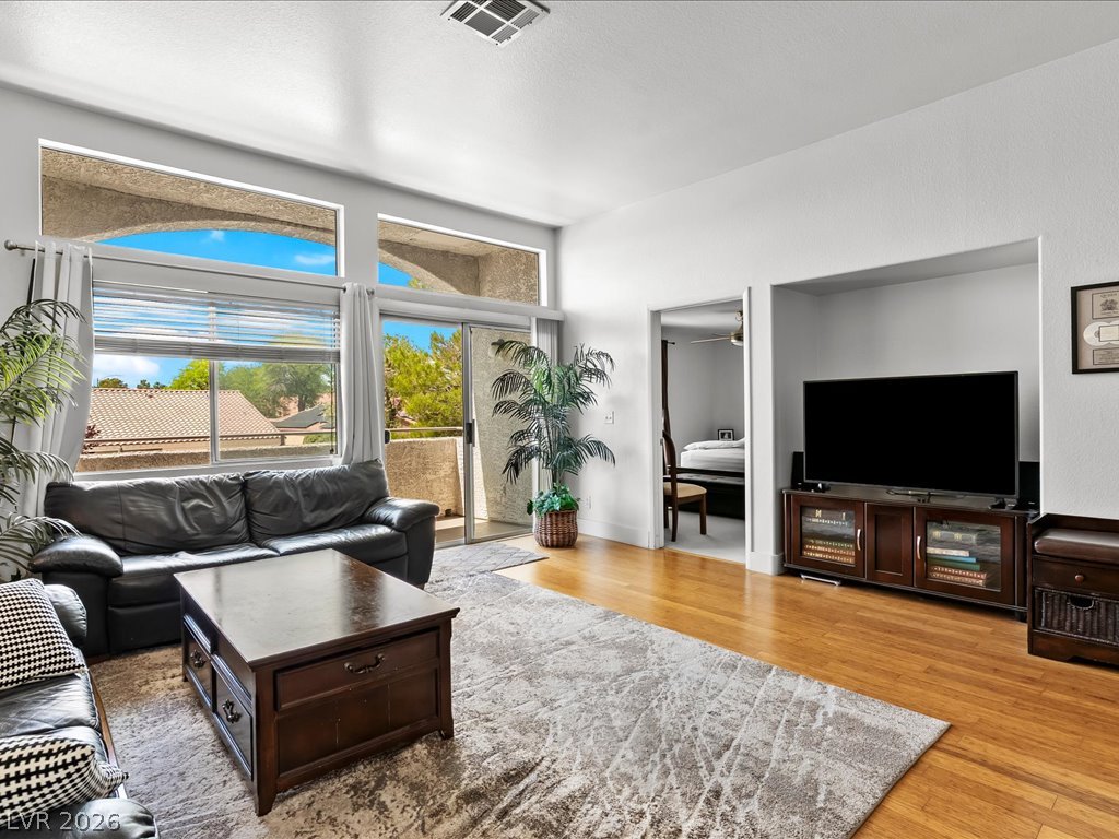 3125 North Buffalo Drive 2092 Las Vegas NV 89128
