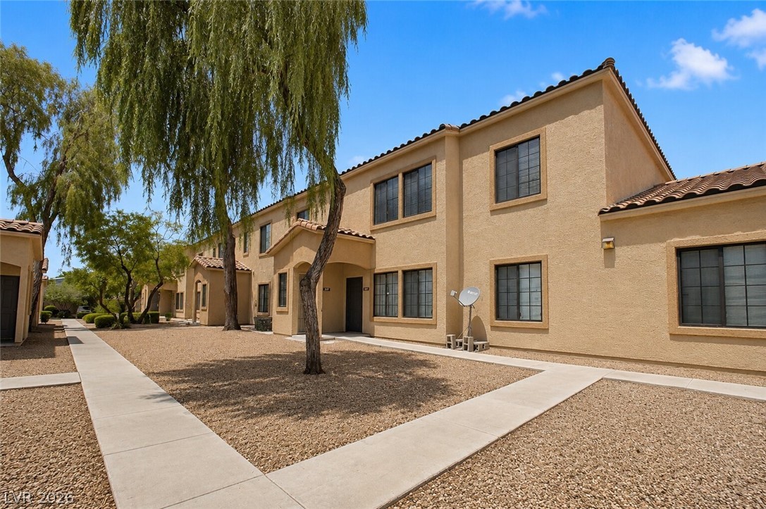 2101 Hussium Hills Street 207 Las Vegas NV 89108