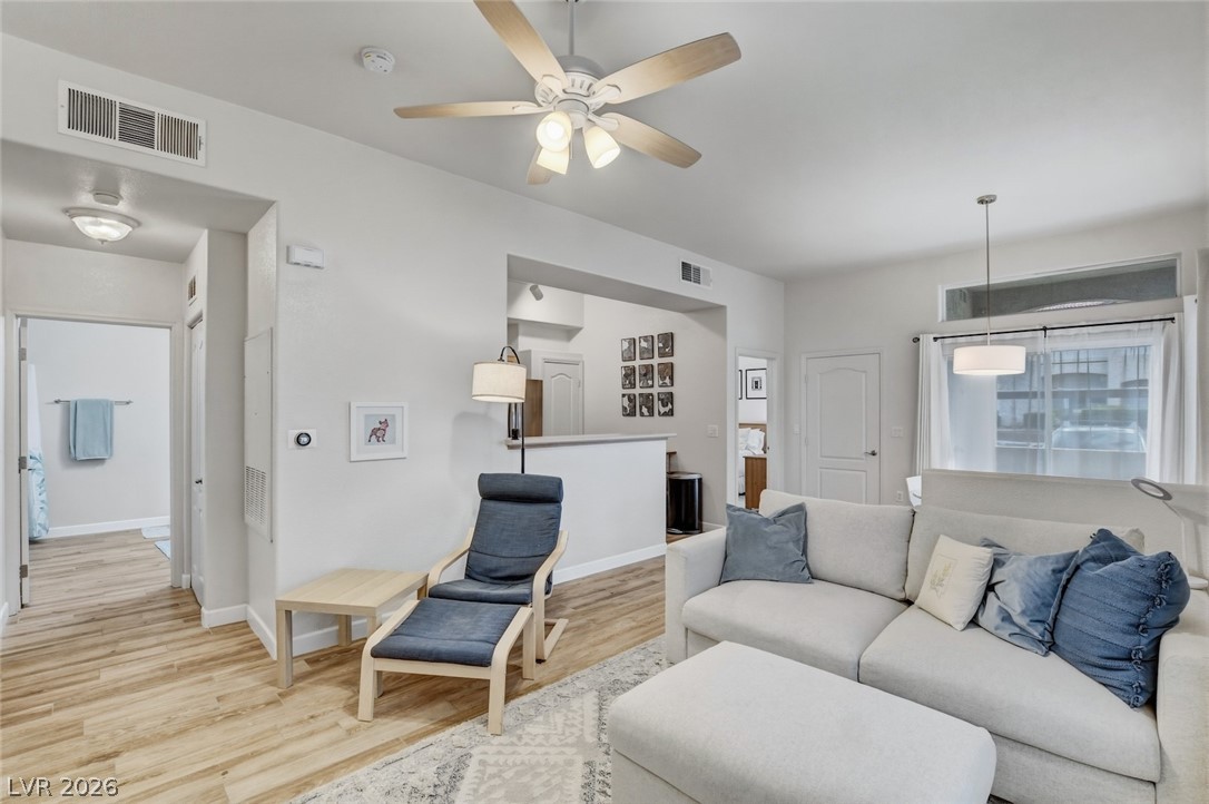10650 Calico Mountain Avenue 103 Las Vegas NV 89129