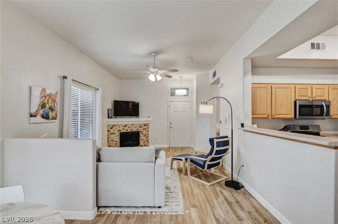 10650 Calico Mountain Avenue 103 Las Vegas NV 89129