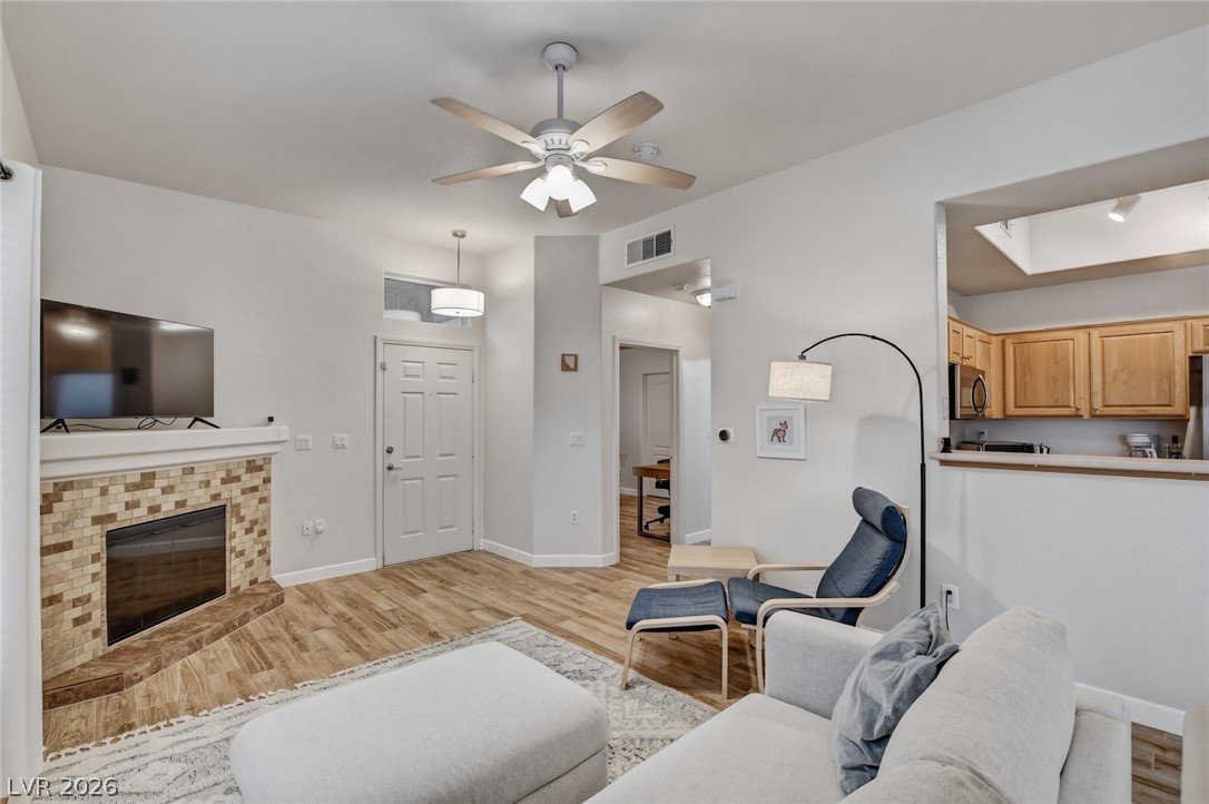 10650 Calico Mountain Avenue 103 Las Vegas NV 89129
