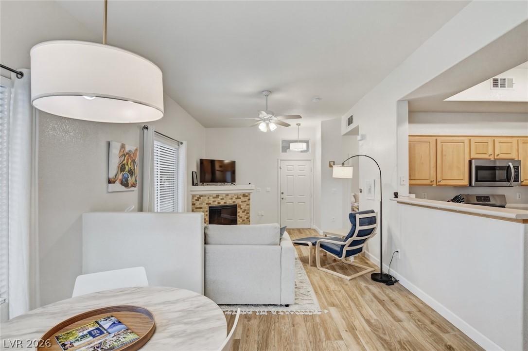 10650 Calico Mountain Avenue 103 Las Vegas NV 89129