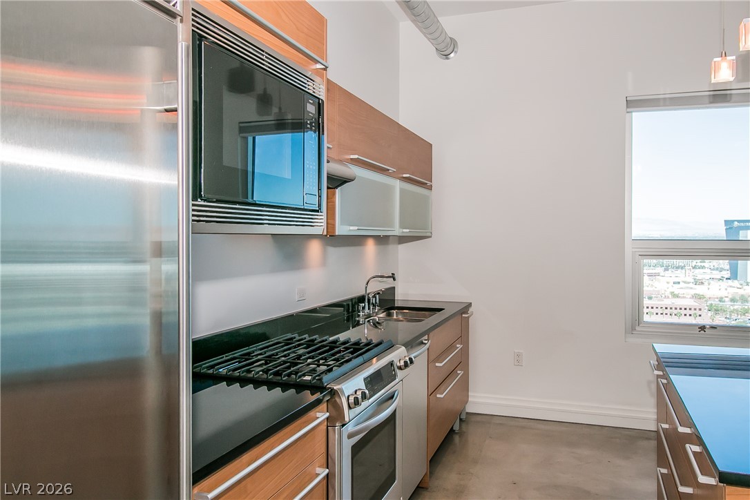 200 Hoover Avenue 1802 Las Vegas NV 89101