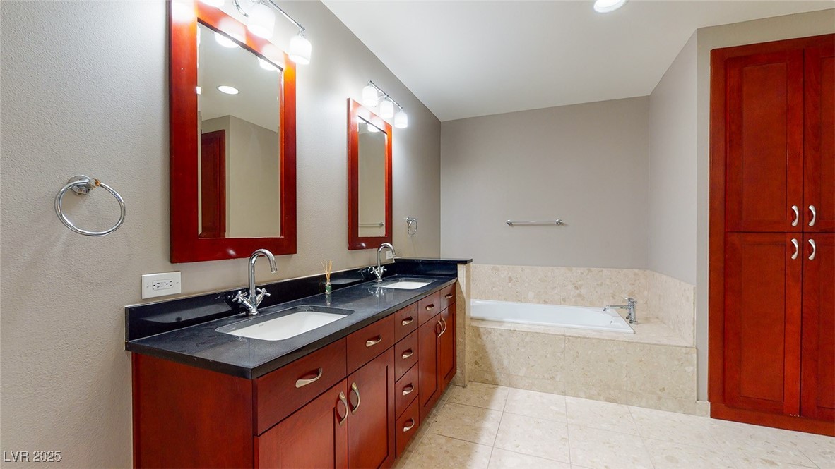 4575 Dean Martin Drive 609 Las Vegas NV 89103