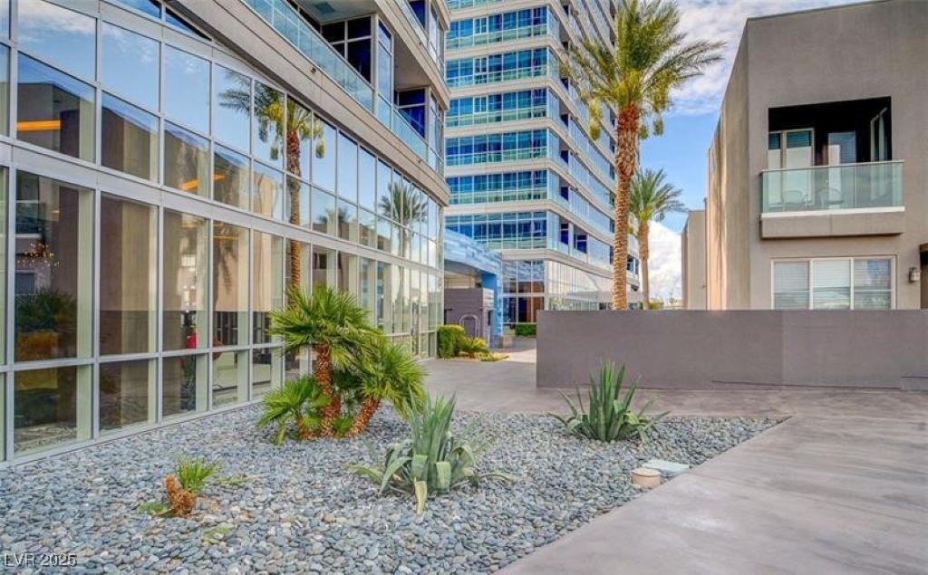 4575 Dean Martin Drive 609 Las Vegas NV 89103