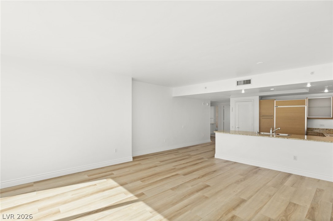 222 Karen Avenue 1702 Las Vegas NV 89109
