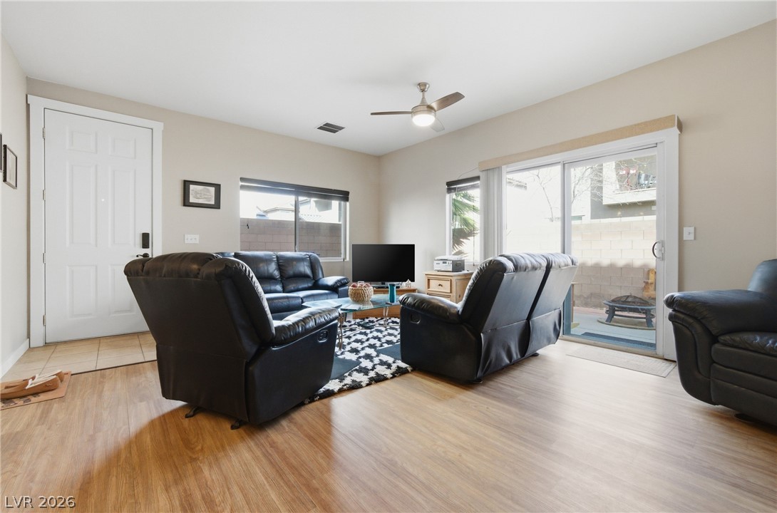 6316 Snap Ridge Street 101 North Las Vegas NV 89081