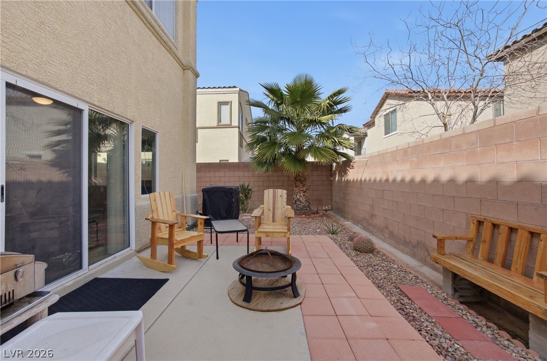 6316 Snap Ridge Street 101 North Las Vegas NV 89081