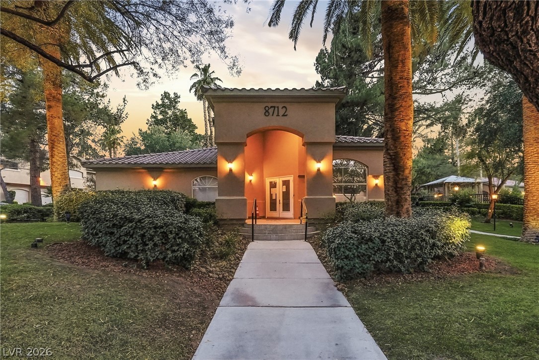 8725 Red Rio Drive 203 Las Vegas NV 89128