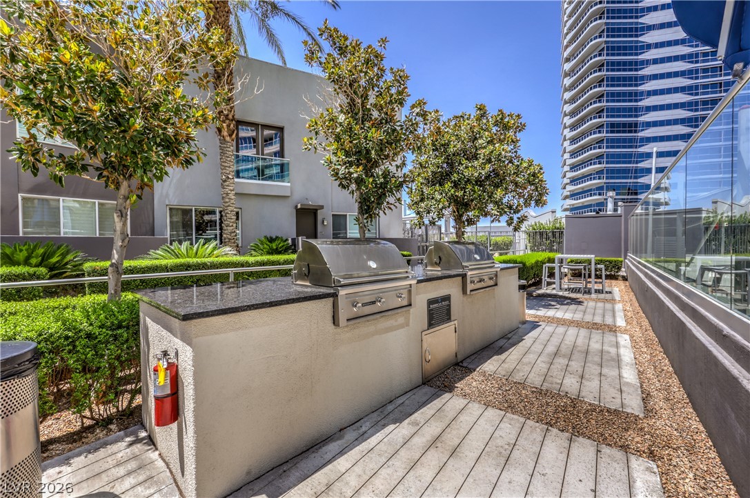 4525 Dean Martin Drive 2807 Las Vegas NV 89103