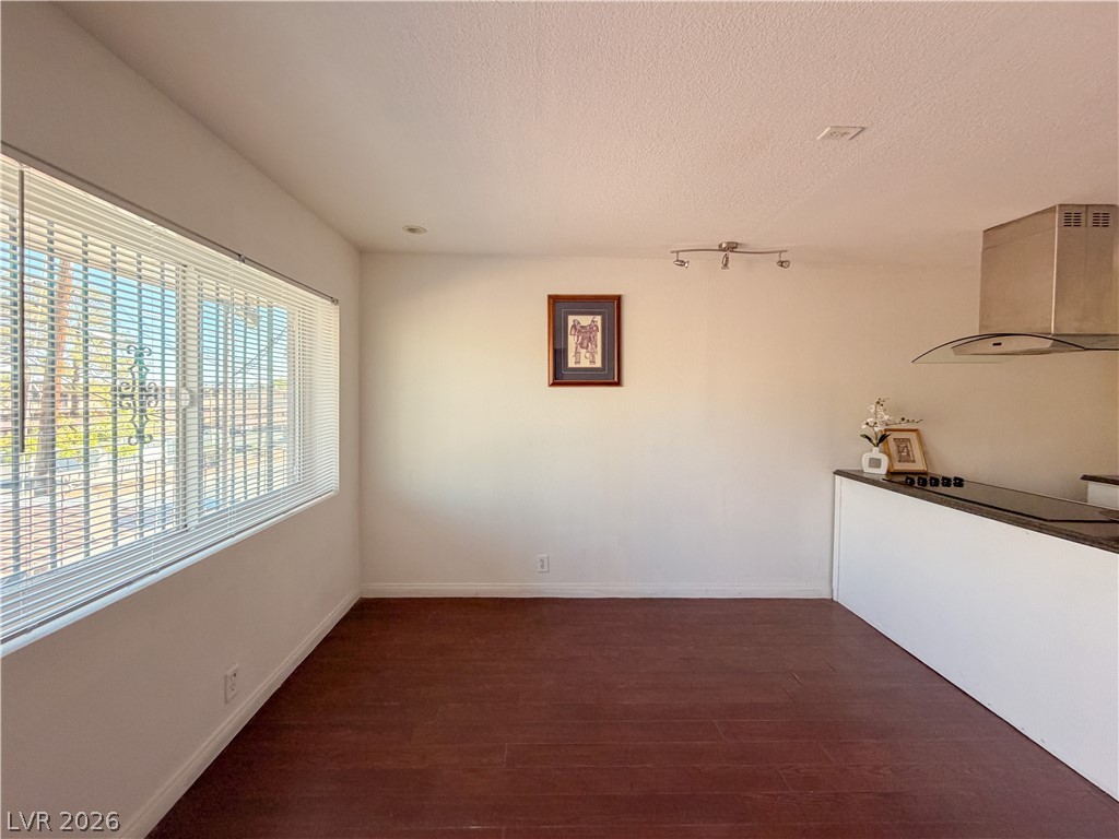 3712 Royal Crest Street 14 Las Vegas NV 89119