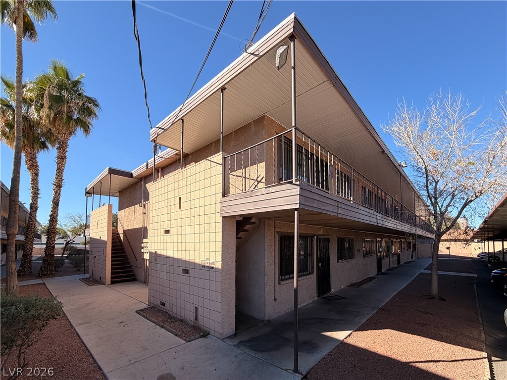 3712 Royal Crest Street 14 Las Vegas NV 89119