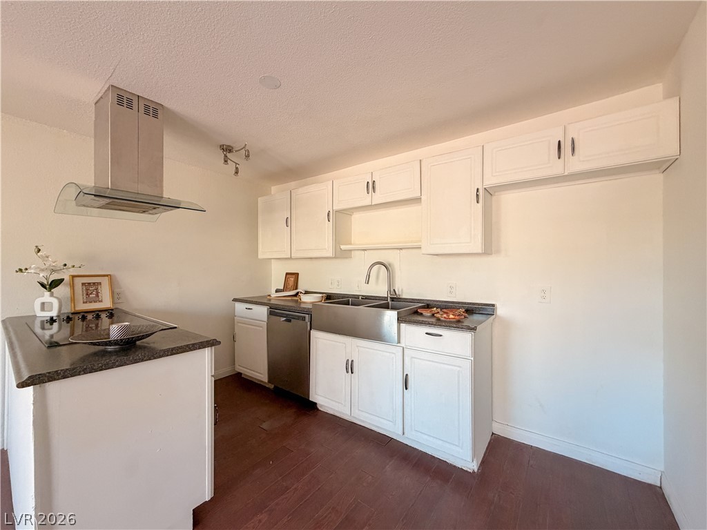 3712 Royal Crest Street 14 Las Vegas NV 89119