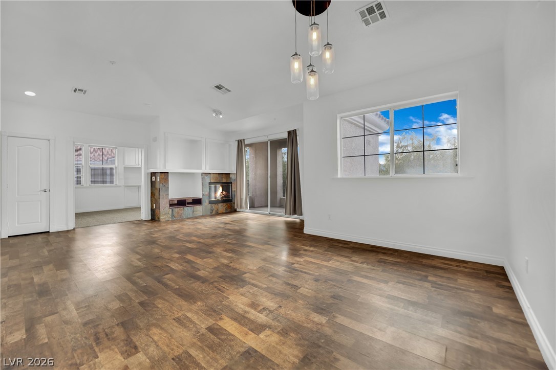 2325 Windmill Parkway 1522 Henderson NV 89074