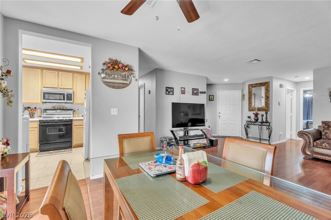 1401 Linnbaker Lane 202 Las Vegas NV 89110