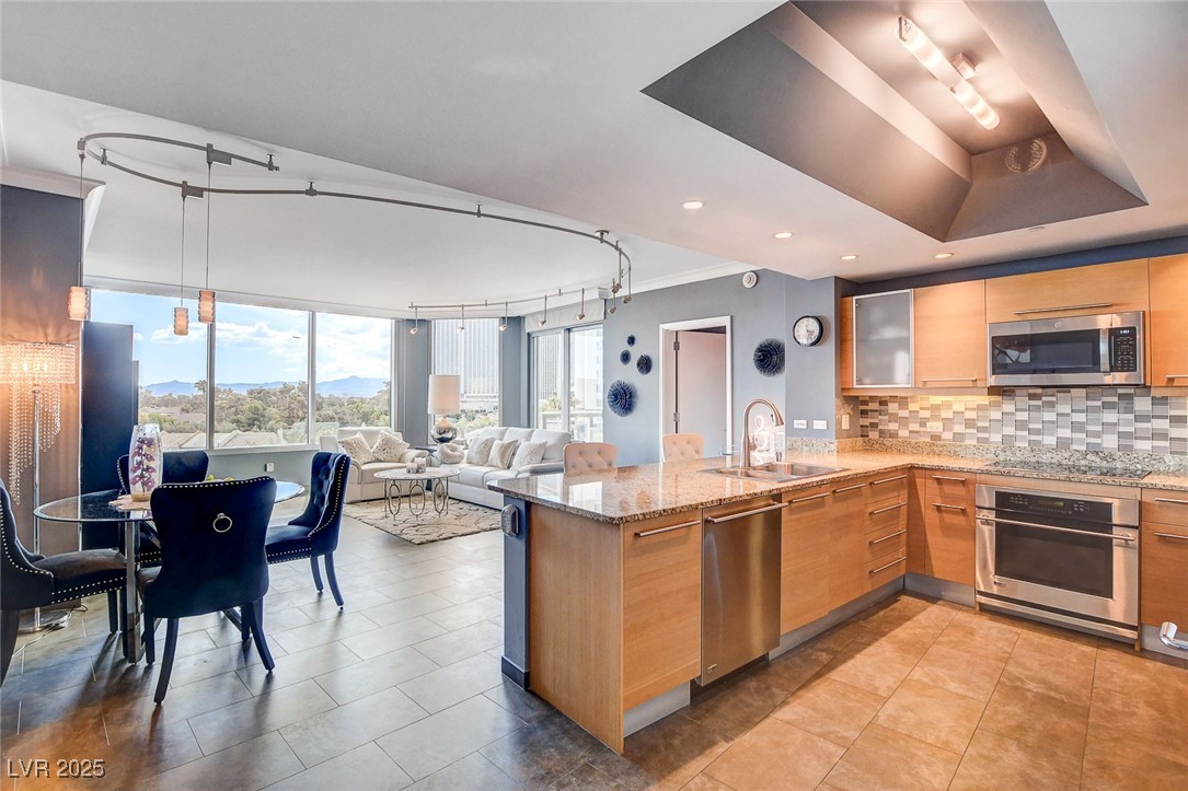 322 Karen Avenue 401 Las Vegas NV 89109