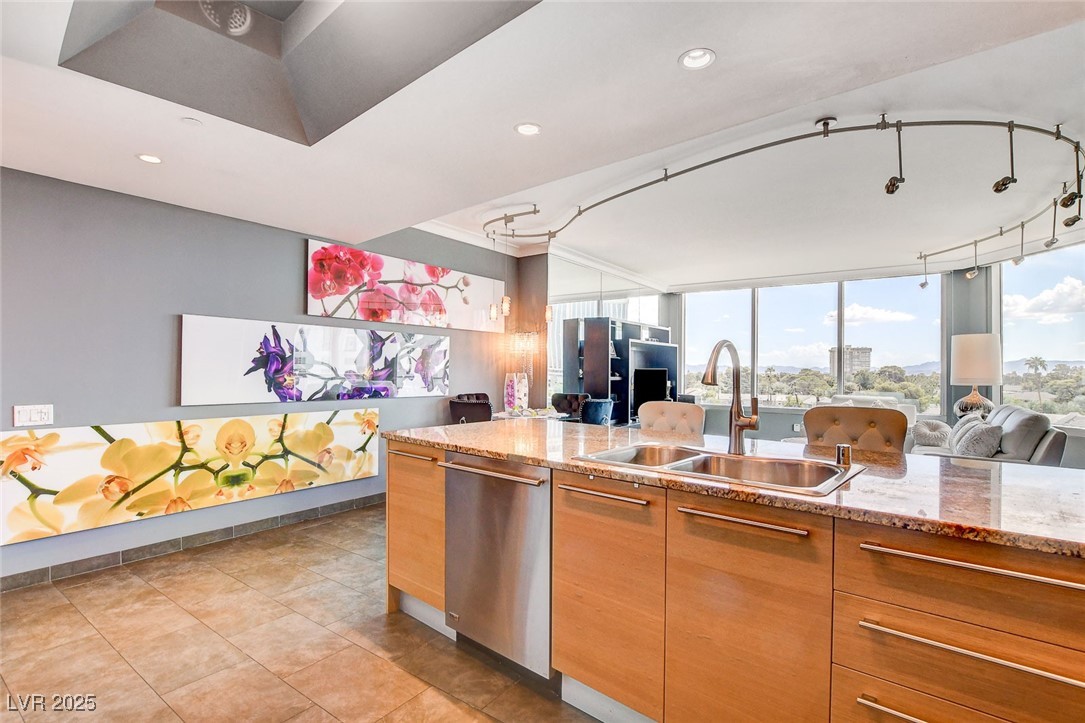 322 Karen Avenue 401 Las Vegas NV 89109