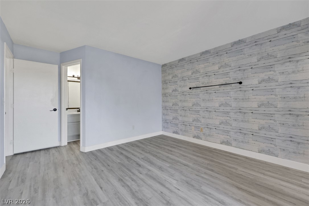6869 Tamarus Street 202 Las Vegas NV 89119