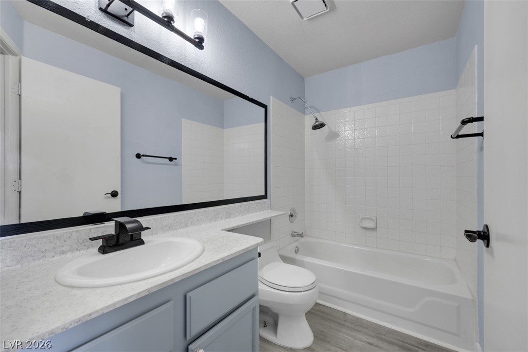 6869 Tamarus Street 202 Las Vegas NV 89119