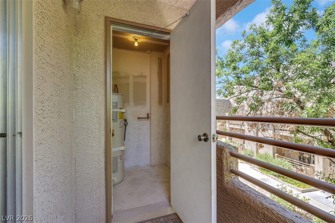 6869 Tamarus Street 202 Las Vegas NV 89119