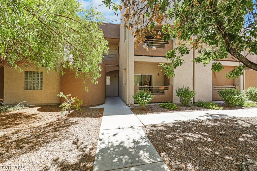 6869 Tamarus Street 202 Las Vegas NV 89119