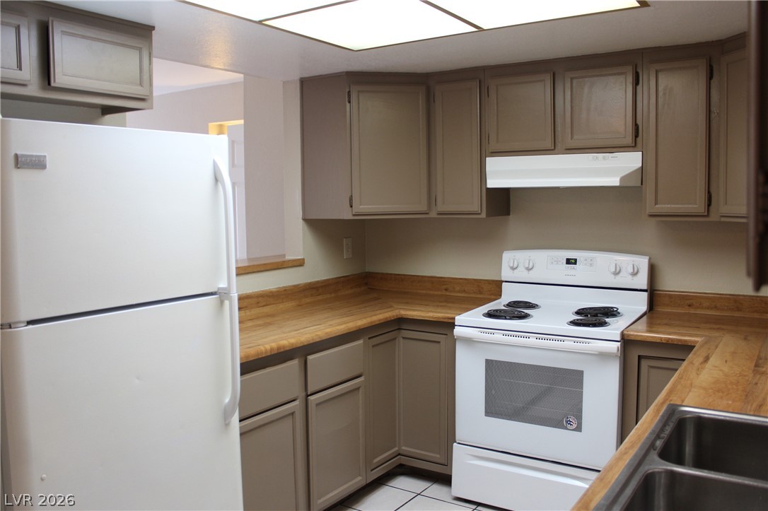 3770 Shirebrook Drive 75 Las Vegas NV 89115