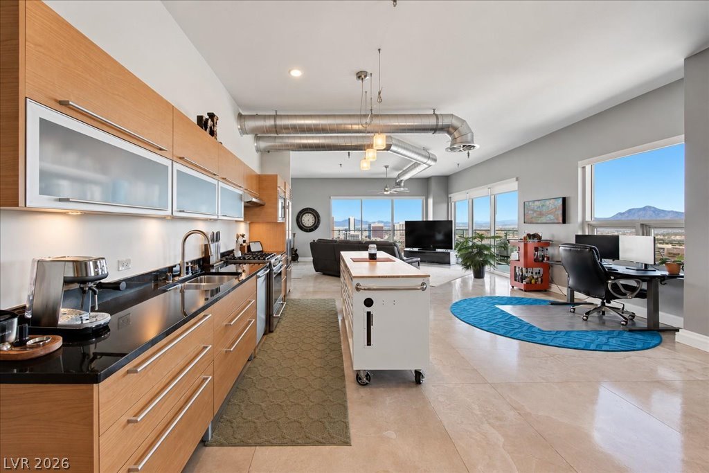 200 Hoover Avenue 1809 Las Vegas NV 89101