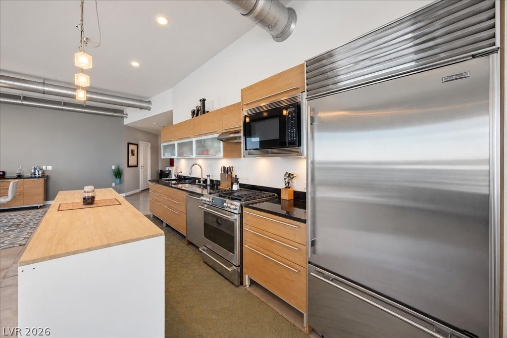 200 Hoover Avenue 1809 Las Vegas NV 89101