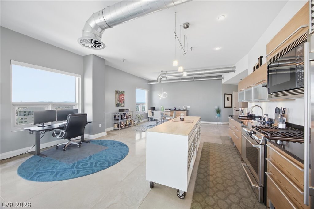 200 Hoover Avenue 1809 Las Vegas NV 89101