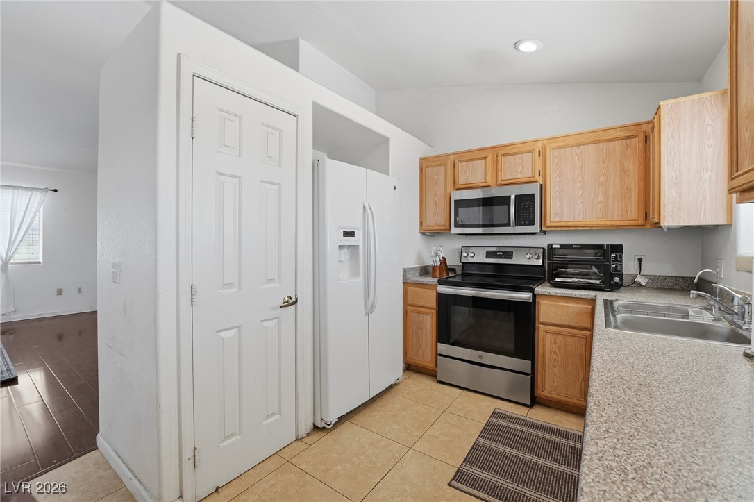 5330 Portavilla Court 203 Las Vegas NV 89122