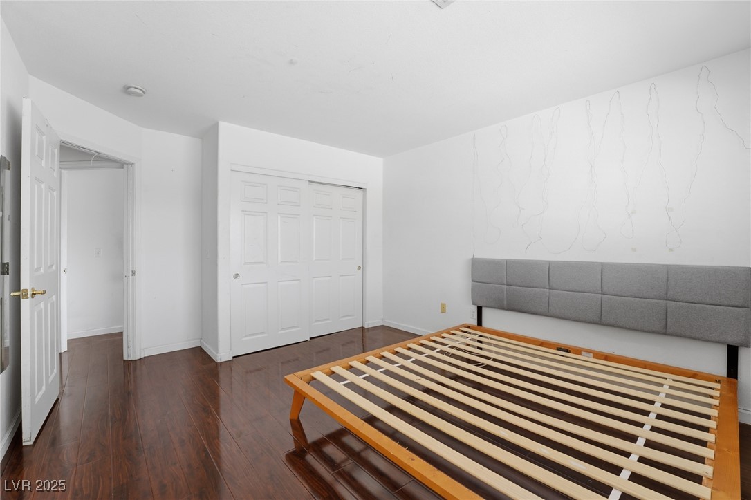 5330 Portavilla Court 203 Las Vegas NV 89122