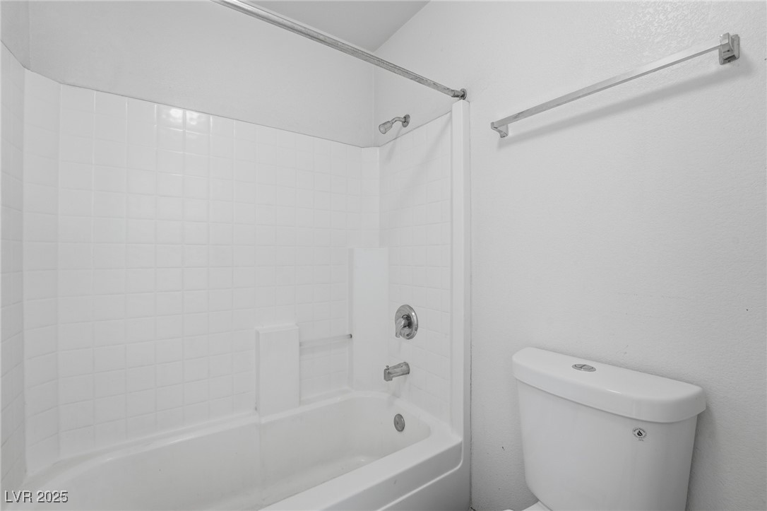 5330 Portavilla Court 203 Las Vegas NV 89122