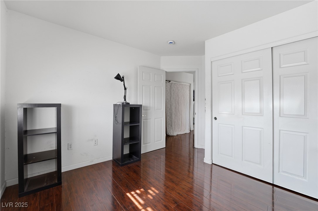 5330 Portavilla Court 203 Las Vegas NV 89122