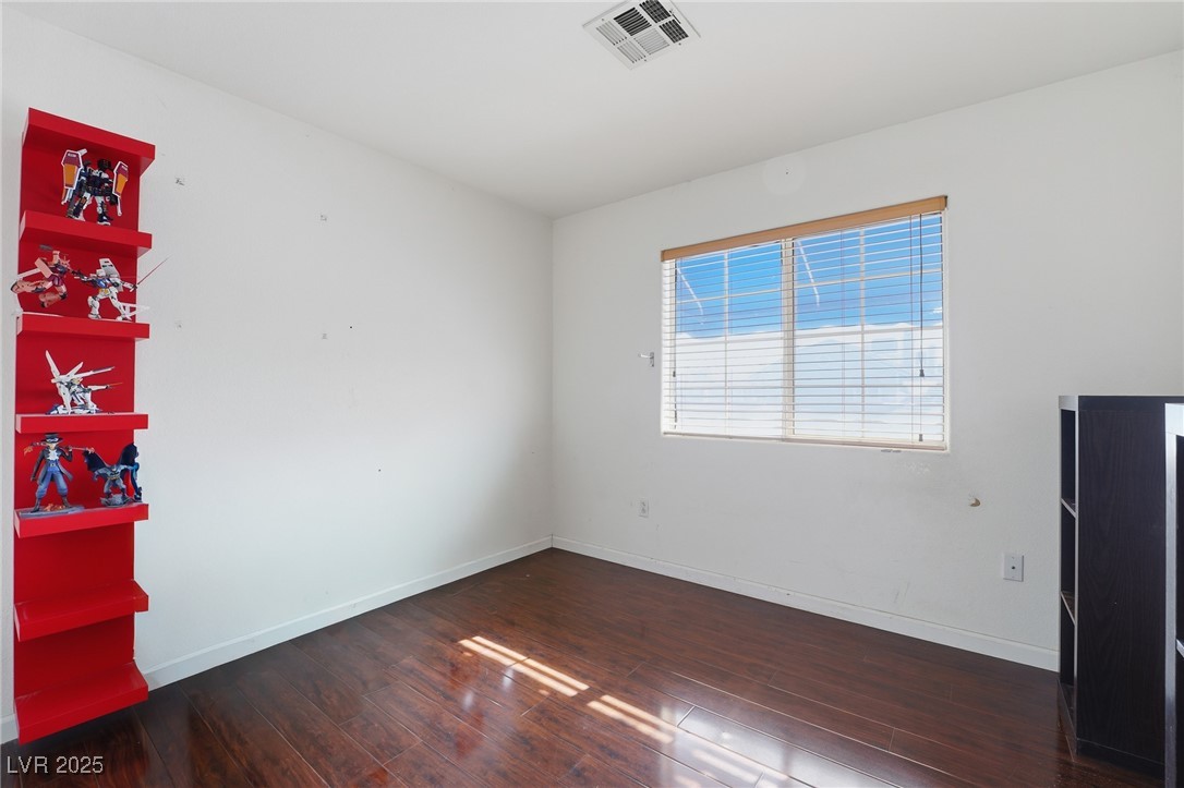 5330 Portavilla Court 203 Las Vegas NV 89122