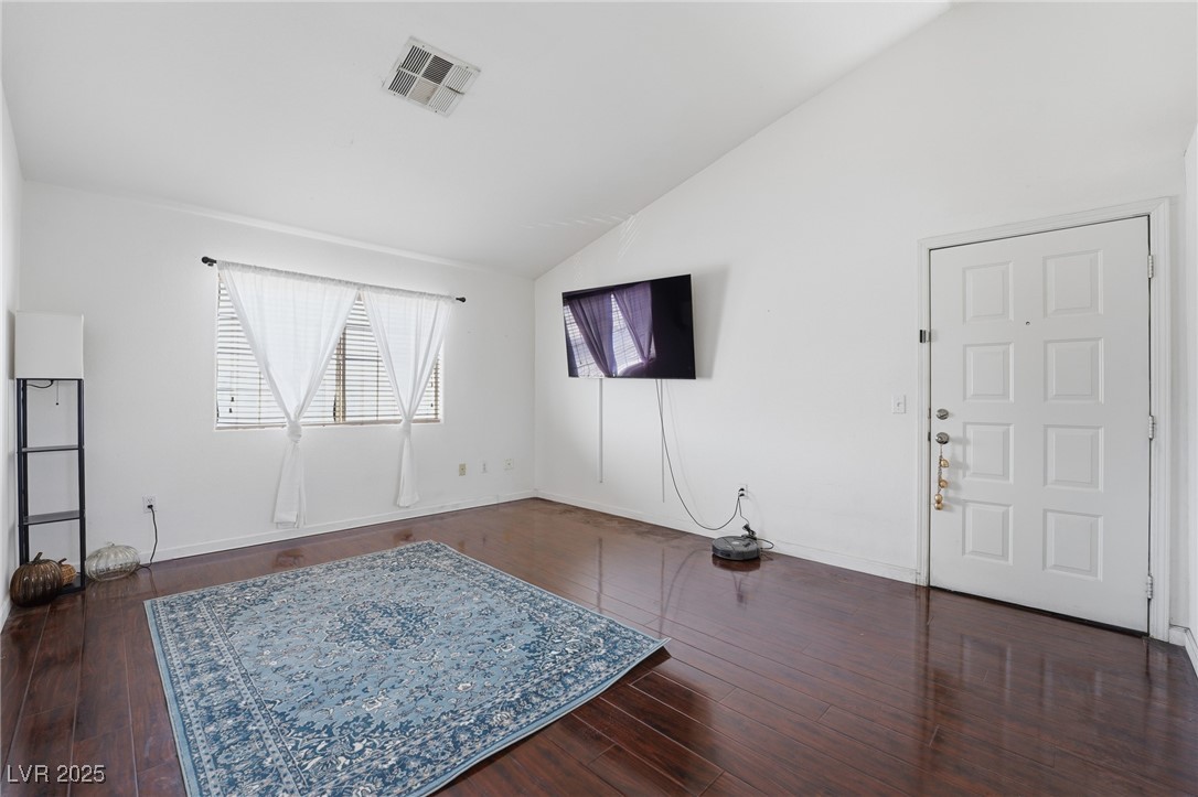 5330 Portavilla Court 203 Las Vegas NV 89122