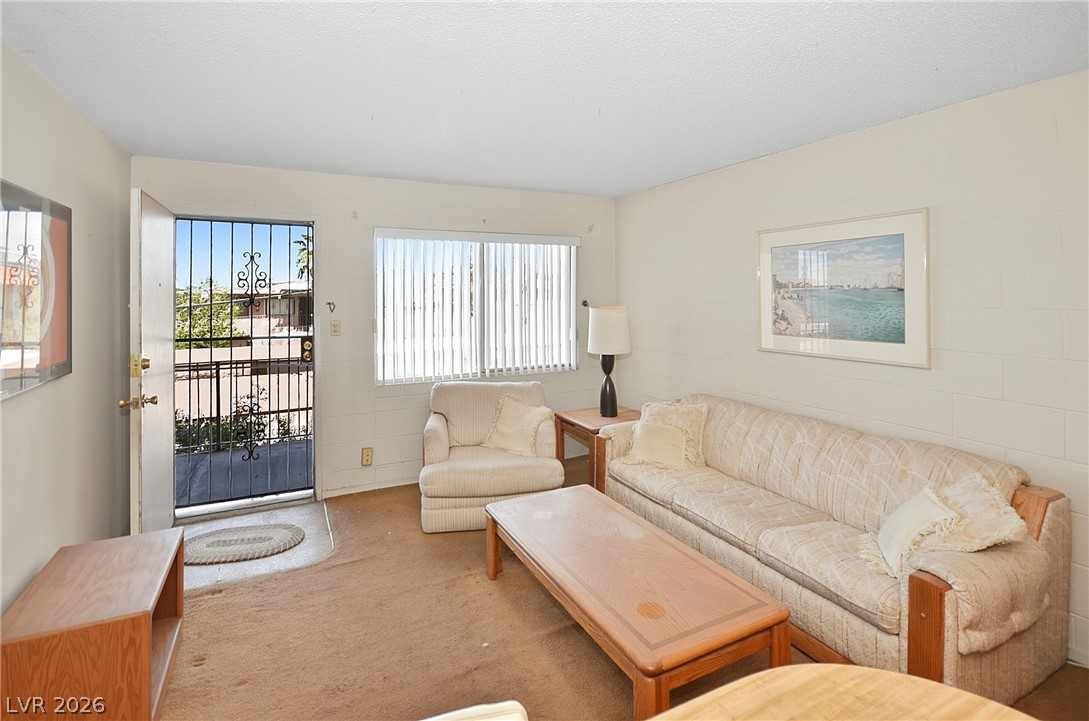 3720 Royal Crest Street 21 Las Vegas NV 89119
