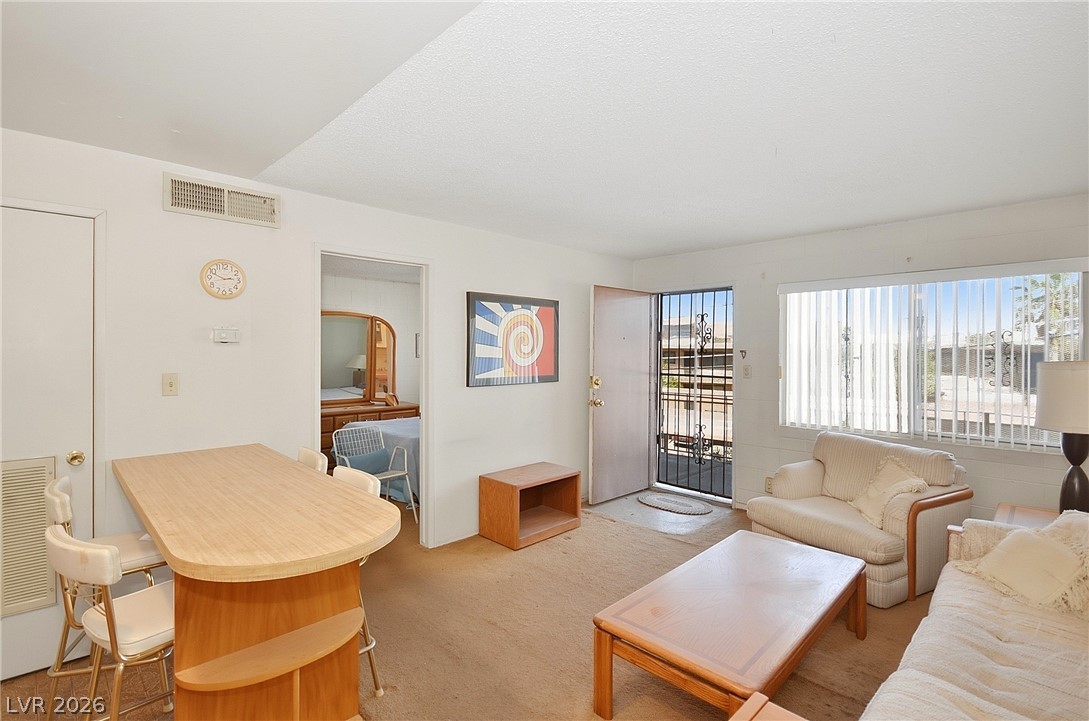 3720 Royal Crest Street 21 Las Vegas NV 89119